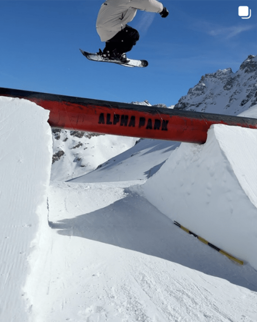 "The parallels between skating and skiing are real - same flow, same feeling, just on snow" - @cjwellsmore, former 3 x world champion pro inline back on skibaords after 25 years. Riding Carbon Pro 118 cm skiboards.